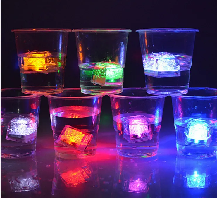 Light Ice Wedding bar supplies induction electronic colorful Nightlight ice cubes Led Rave Toy
