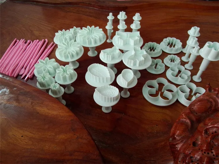 Êmbolo Cortador Fondant Ferramentas para bolos biscoitos bolor bolor para bolbos Craft DIY 3D Ferramentas decoradoras de bolos Flor