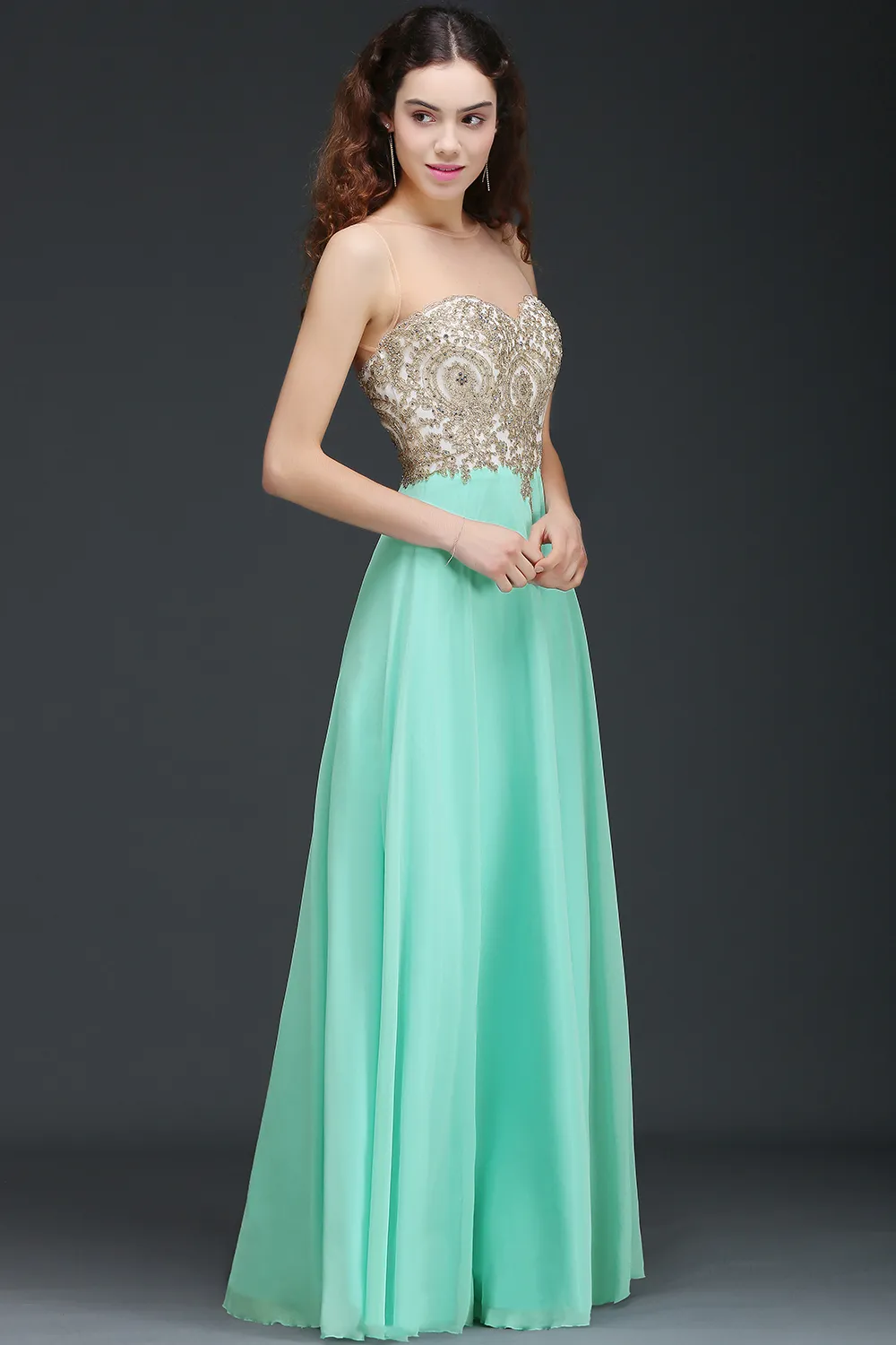 Prix de gros vert menthe une ligne robes de soirée avec des appliques perlées pas cher pure bijou cou formelle soirée robes de bal moins de 60 $