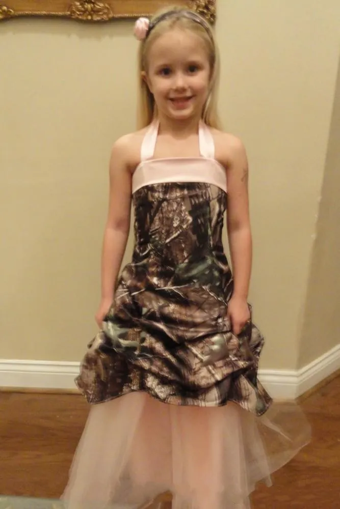 Vestidos menina Camo vestido Halter Neck projeto original vestido de baile até o chão Lace Up Voltar doce Kids Wear baratos Preço Comunhão Vestidos