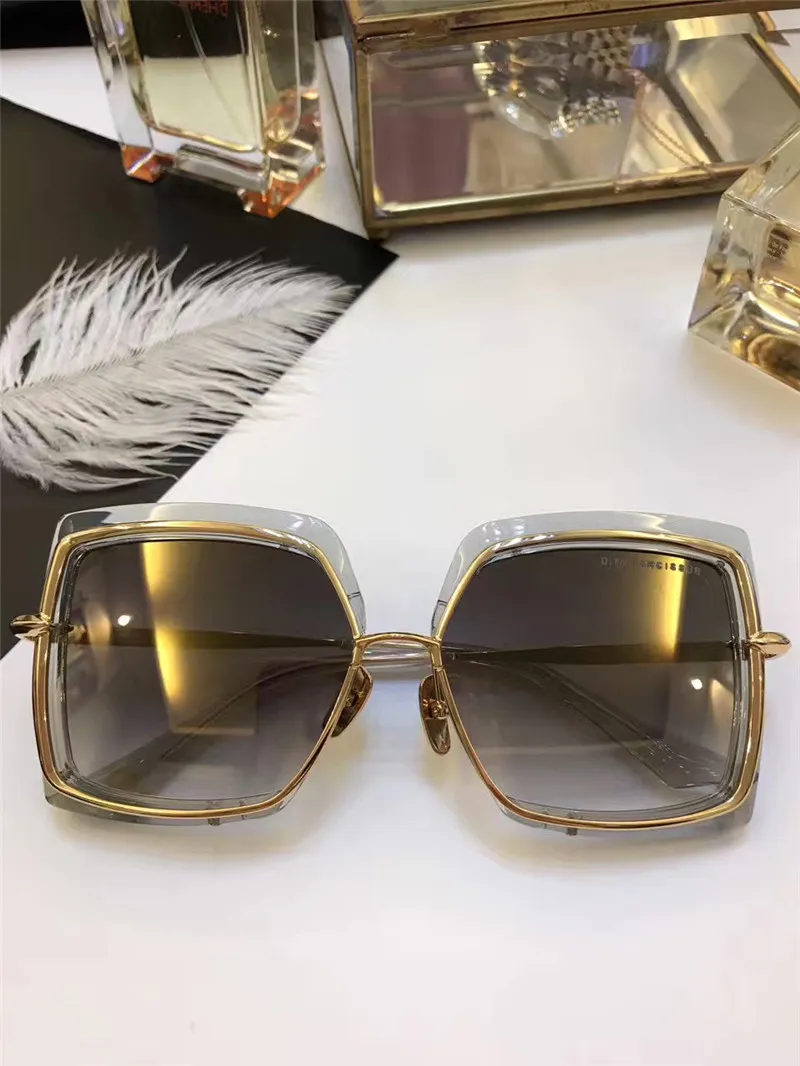 Quadratische schwarz-goldene Sonnenbrille für Damen in Grau mit Verlaufsglas, Sonnenbrille, Damen-Sonnenbrille, Strand, neu mit Box