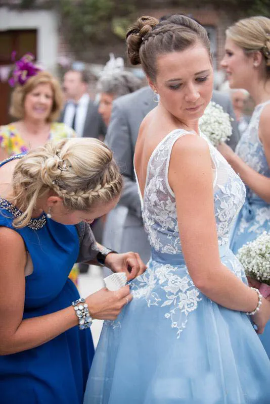 2019 Blue and White Applique Tea Lengte Bruidsmeisje Jurken goedkope juweel nek mouwloze bruidsmeisje feestjurken Test9927547