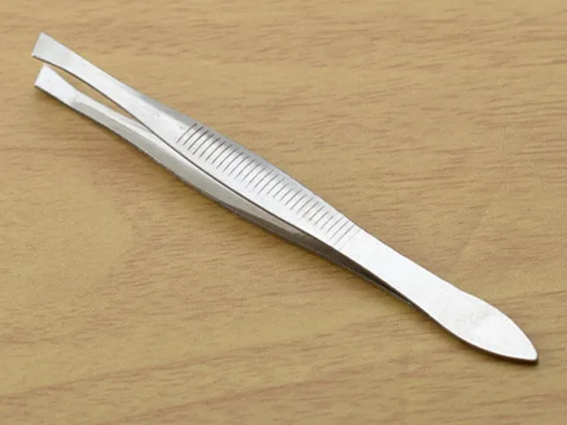 Útil aço inoxidável Senhora ferramenta forma Sobrancelha Cabelo Rosto clipe nasal Tweezer removedor