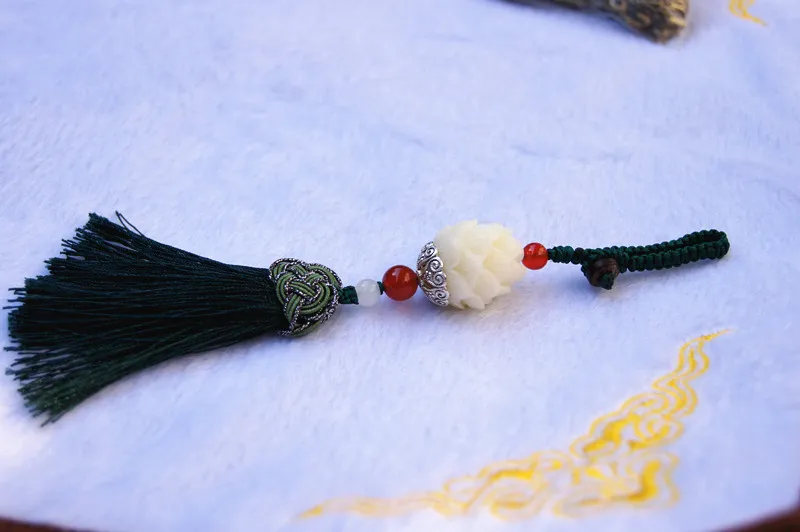 Escultura manual natural bodhi branco raiz de lótus borla escondido madressilva sorte pingente de cintura charme