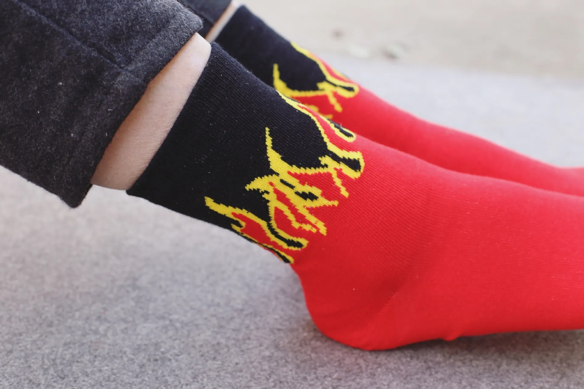 Nuovo Crew Socks Magazine inglese Skateboard Skate Punk Metal Flame Skateboarder Cool Distruggi MENS FIRE2979