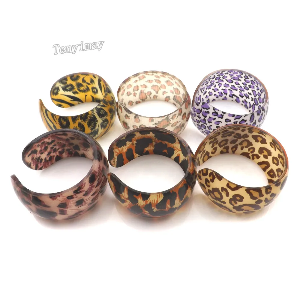 Acrylic Bangle Fashion Mixed Color Leopard Gedrukt geopende Wide Bangle voor promotie Groothandel 24pcs / lot Gratis verzending