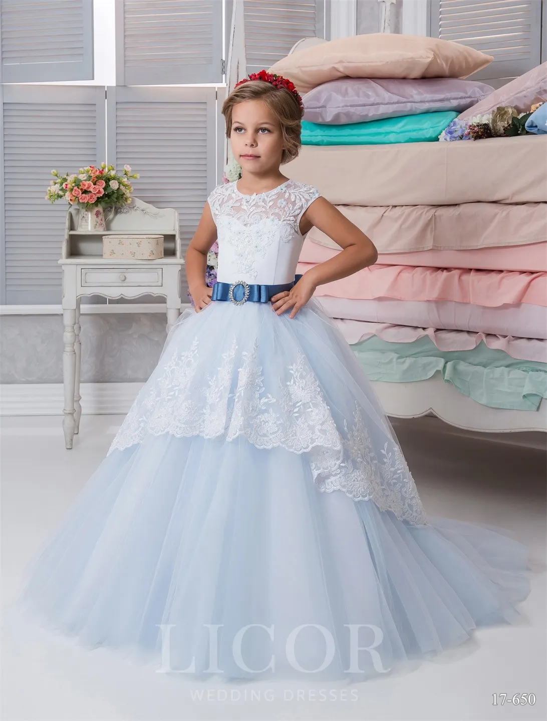 어린 소녀를위한 첫 영성체 복장 2019 허리띠와 레이스를 입은 뒤의 아플리케들 Tulle Light Sky Blue Girls Birthday Dress