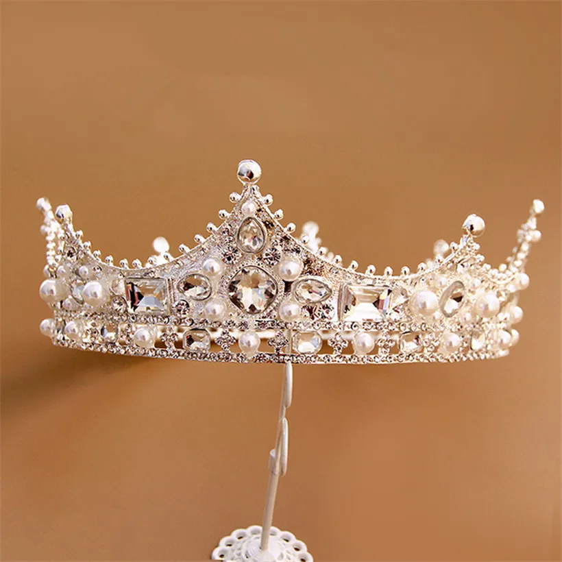 Vintage Wedding Bridal Queen Crown Tiara Crystal Rhinestone pannband Hela runda kronan Pageant Hårtillbehör Silver Pearl Headdr3670504