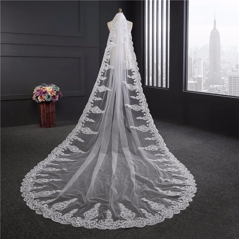 Promotion 3.5m Luxurious Crystal Wedding Veil 3.5 Meters Long Top Quality Cathedral Veil Beige / White Color Crystal Wedding Accessories