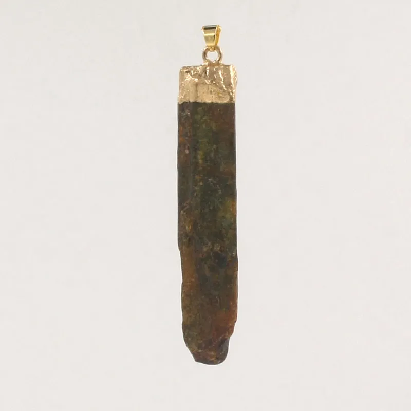 Rauwe Kyanite Quartz Bar Hanger Gemengde Willekeurige Kleur Natuurlijke Kyanite Crystal Rock Beads Cabochon Gold Dimpende randen Charm Groothandel Willekeurige Maat