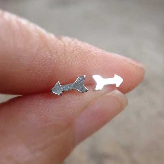 Tiny Horizontal Arrow Earring Simple Geometric Triangle Chevron Earring Small Cupid Arrow Stud Earrings