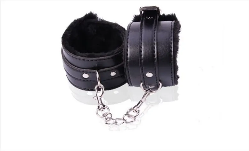 Restrizioni Manette Bondage BDSM Dispositivo sessuale Bondage in pelle Imbracatura Manette Coppie Prodotti erotici il sesso9673030