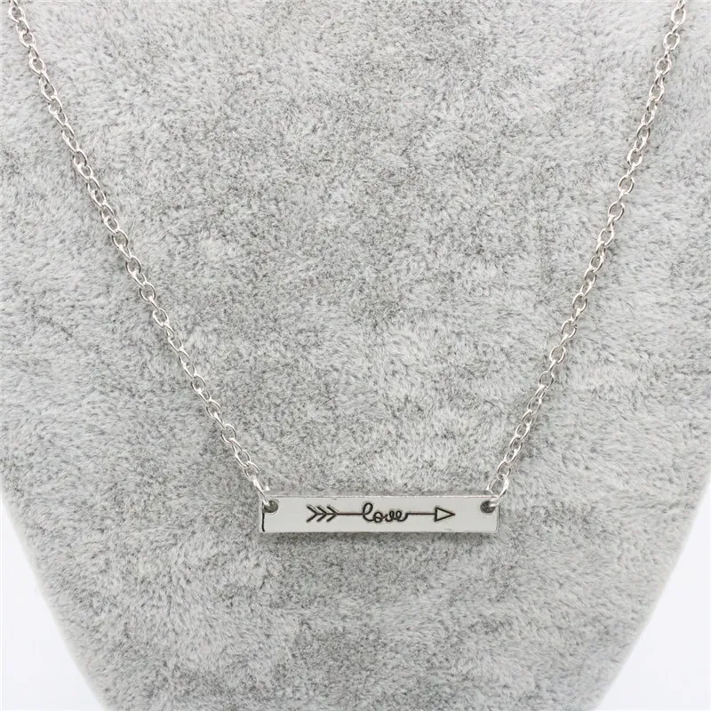 coppie lettere d'amore Pendenti collana di design donna uomo oro argento placcato lega catena a maglie girocollo donna uomo collane con ciondolo amanti gioielli amico regalo