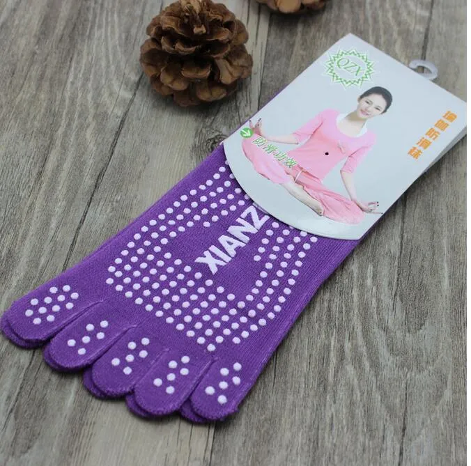 2017 women cotton socks Ladies Professional Yoga socks antislip 5 toe socks cotton 5 toe dance YOGA sock