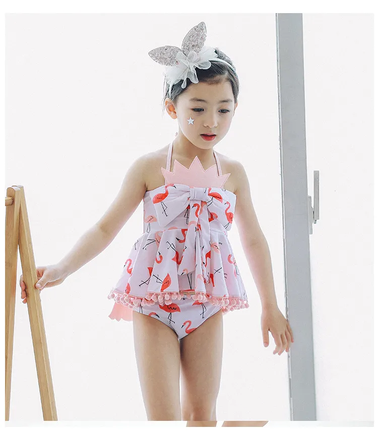 Flickor Simning Set Cartoon Flamingo Swimwear Suits Girl Sun Bathing Spring Swim Set Bow Tank Tops Underpant Shorts With Swimming 1875958