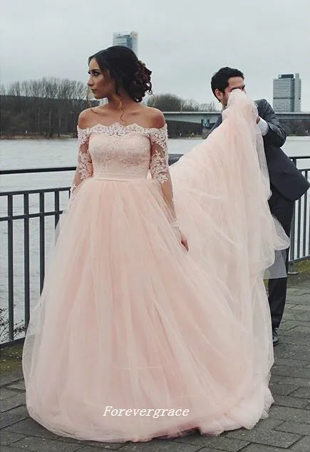 Blush Pink Schulterfreies Sommer-Strand-Hochzeitskleid, hochwertiges bodenlanges Langarm-Spitze-Damen-Brautkleid in Übergröße