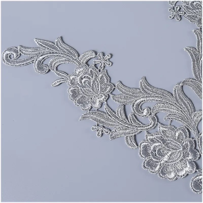 A pair of golden silver Metal Thread embroidery Lace flower applique Fabric Sewing costumes Lace patch1352371