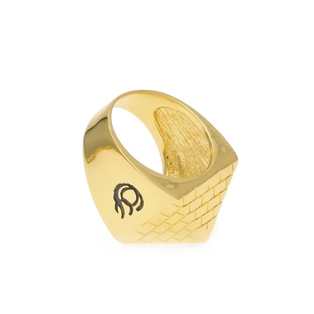 Bague pyramide égyptienne Punk pour hommes, bijoux Hip hop à la mode, couleur or, breloque en alliage métallique, pour femmes 201d