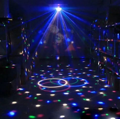 Mini RGB LED Crystal Magic Ball Etap Efekt Lampa oświetlenia Party Disco Club DJ Bar Light Pokaż 100-240V US Plug