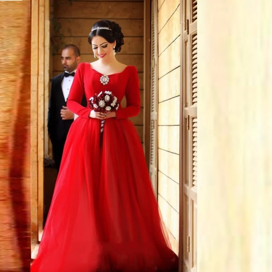 2017 Red Prom Dresses Długim Rękawem Party Suknie Arabskie Dubai Kobiety Formalne Suknie Wieczorowe Długa Kwadratowa Dekolt Kwadratowy Dekolt Tulle Party Dress