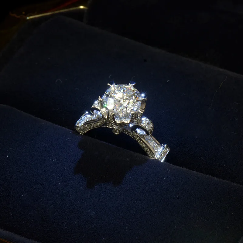 Corona di lusso intarsiata con diamante CZ in oro bianco 14KT Anello di fidanzamento con fede nuziale Anello di promessa le donne235l