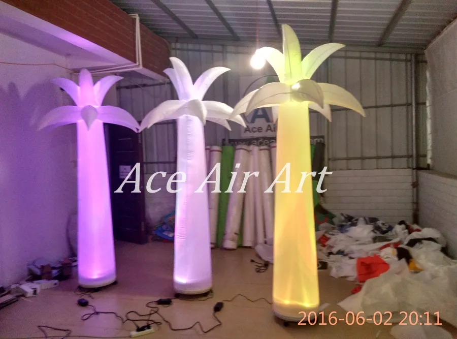 2.4m H RBG LED Ligthing Inflatable Palm Tree For Sale With Free Blower For Wedding Party Stage Decoration Or Advertising