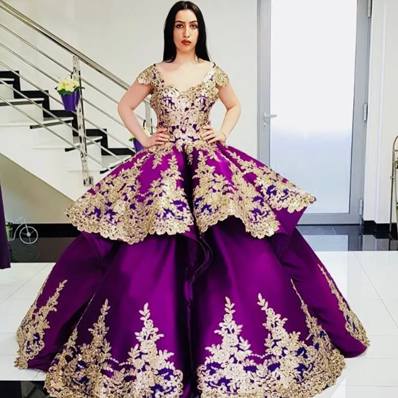 Golden Appliqued Purple Evening Gowns V Neck Cap Sleeves Satin Ball Gown Engagement Dress Gorgeous Dubai Princess Evening Dress Prom Dresses