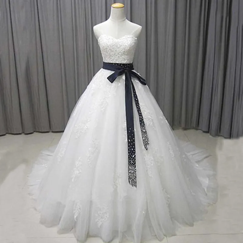 chinese dress ladies Strapless Lace Applique Tulle Ballgown