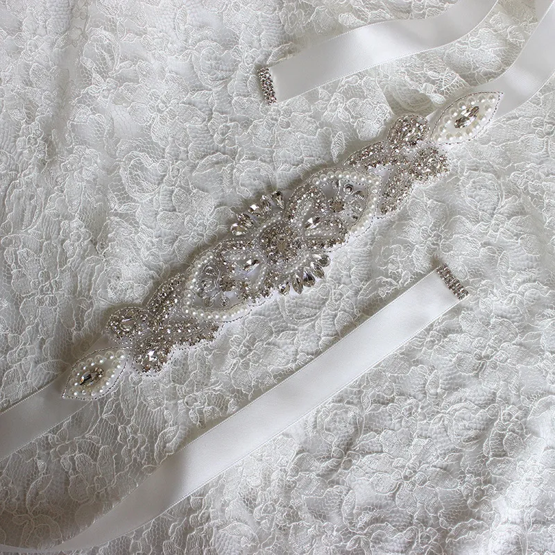 2019 Nuovi cristalli di strass di lusso Cintura di accessori abiti da sposa Cintura 100% telai da sposa fatti a mano la modellazione di compleanno del partito di promenade