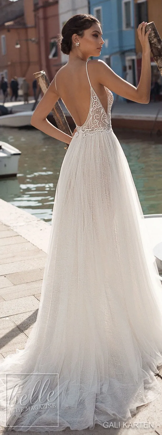 2018 Gali Karten Boho Bröllopsklänningar Spaghetti Neck Lace Tulle Applique Bohemian Wedding Dress Backless Side Split Plus Vestido de Novia