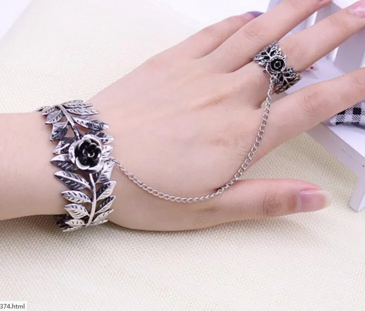 2023 europäischen und Amerikanischen Vintage Geschnitzte Rose Blume Armband Offenen Ring Quaste Siamese Schmuck Weibliche