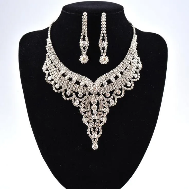 Nouveau en stock cristaux mariage mariée bijoux accessoires ensemble boucle d'oreille + collier cristal feuilles conception avec fausses perles HKL526