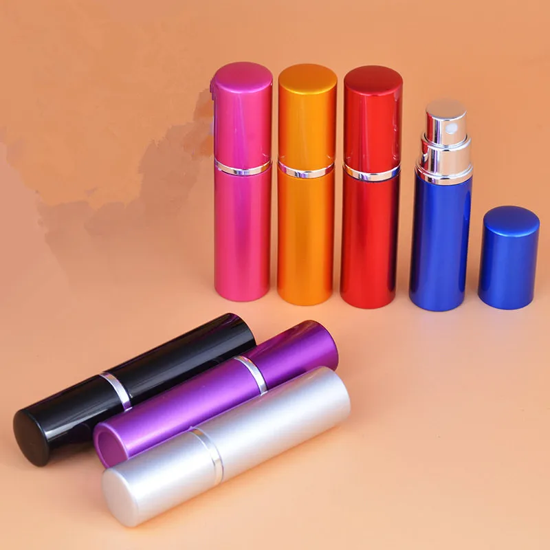 50 sztuk / partia 5ml Pompa Spray Butelka Perfumy Aluminium Parfum Refillable Atomizer Zapach Pusty Kosmetyczny Pojemnik Szklany Zapach Butelka