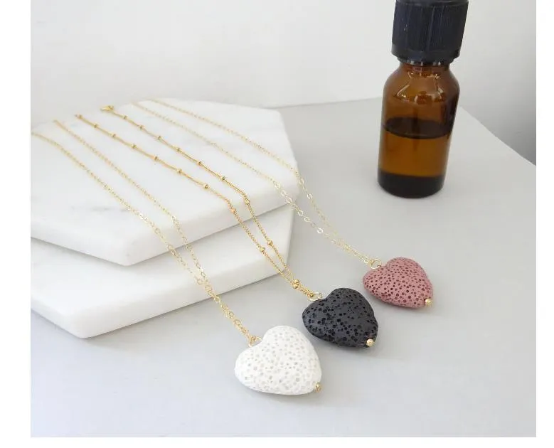Heart Lava Stone Diffuser Lång halsband Hot Aromaterapi Essential Oljediffusor Halsband Svart Lava Pendant Smycken
