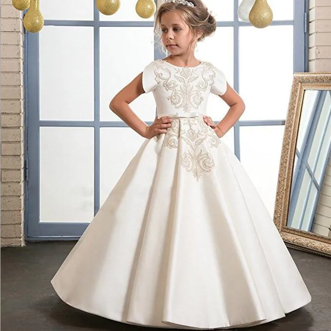 Glizt 2018 New Flower Girls Dresses For Wedding Short Sleeve Satin First Communion Dress For