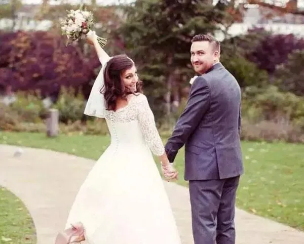 Voile de mariée une couche bon marché, avec peigne, longueur d'épaule, en Tulle, court, accessoires de mariée, blanc, ivoire, Champagne, noir