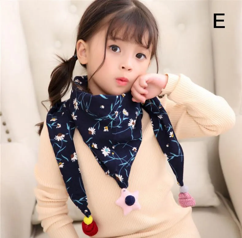 Wiosna Jesień Bawełna Dzieci Szalik Wygodne Dzieci Trójkąt Szalik Z Cute Gwiazda Wisiorek Boy Girl Neckerchief Multicolor