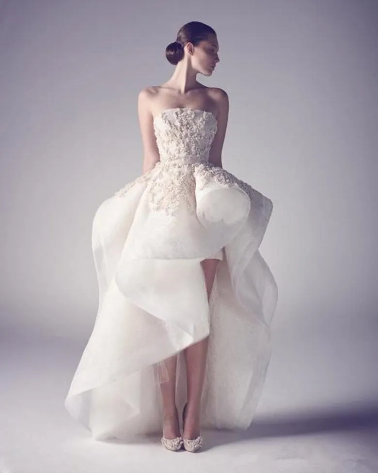 Krikor Jabotian High Low Beach Holiday Wedding Jurken Custom Make Strapless Lace Floral Ruffles Rok Bridal Reception Wedding Jurk