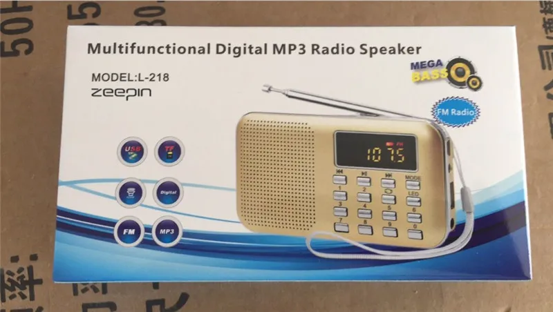 2018 Nieuwe Draagbare Mini Stereo LCD Digitale FM Radio Luidspreker USB TF-kaart MP3-muziekspeler met LED-licht en oplaadbare batterij