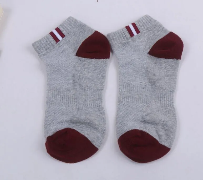 Günstige Männer Sport Crew Socken Sommer Outdoor-Sport atmungsaktive kurze Socke Baumwolle Knöchel atmungsaktive Socke für Frauen Mädchen Jungen Großhandel