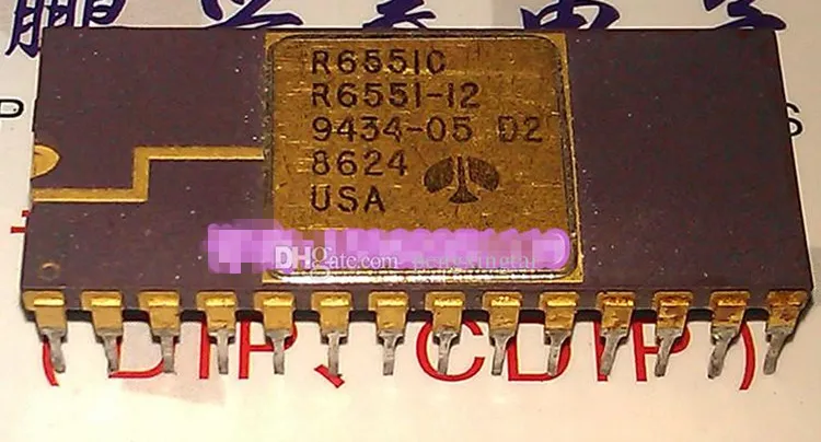 R6551C. R6551AC. Circuito integrado pelo controlador de Comm serial, Dual em linha 28 Pins CDIP CDIP Pacote CDIP, R6551 Gold Surface Vintage Chips