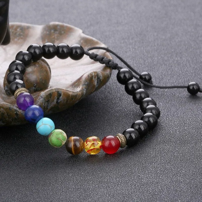 2021 Perlenstränge sieben Chakra-Energiestein-Handschnur aus natürlichem Grün und goldenem Auge, verstellbarer gewebter Armreif aus Lavastein-Yoga-Armband