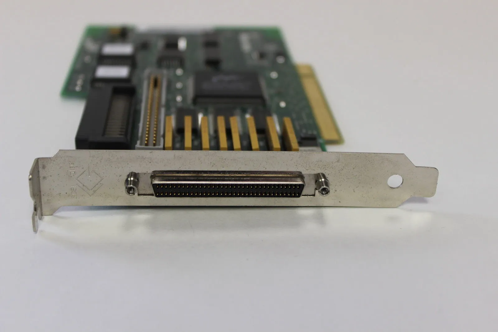 QLogic QLA1041 SCSI card 401922-001 KZPBA-CY DS10 DS15