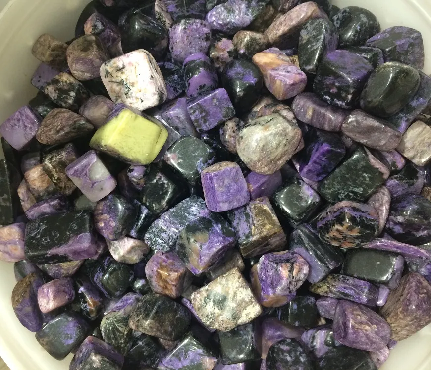 Dingsheng Natural Purple Charoite Cube Gems Chakra Palmstones الحصى كريستال الكوارتز هبطت رقائق الحجر للشفاء Reiki