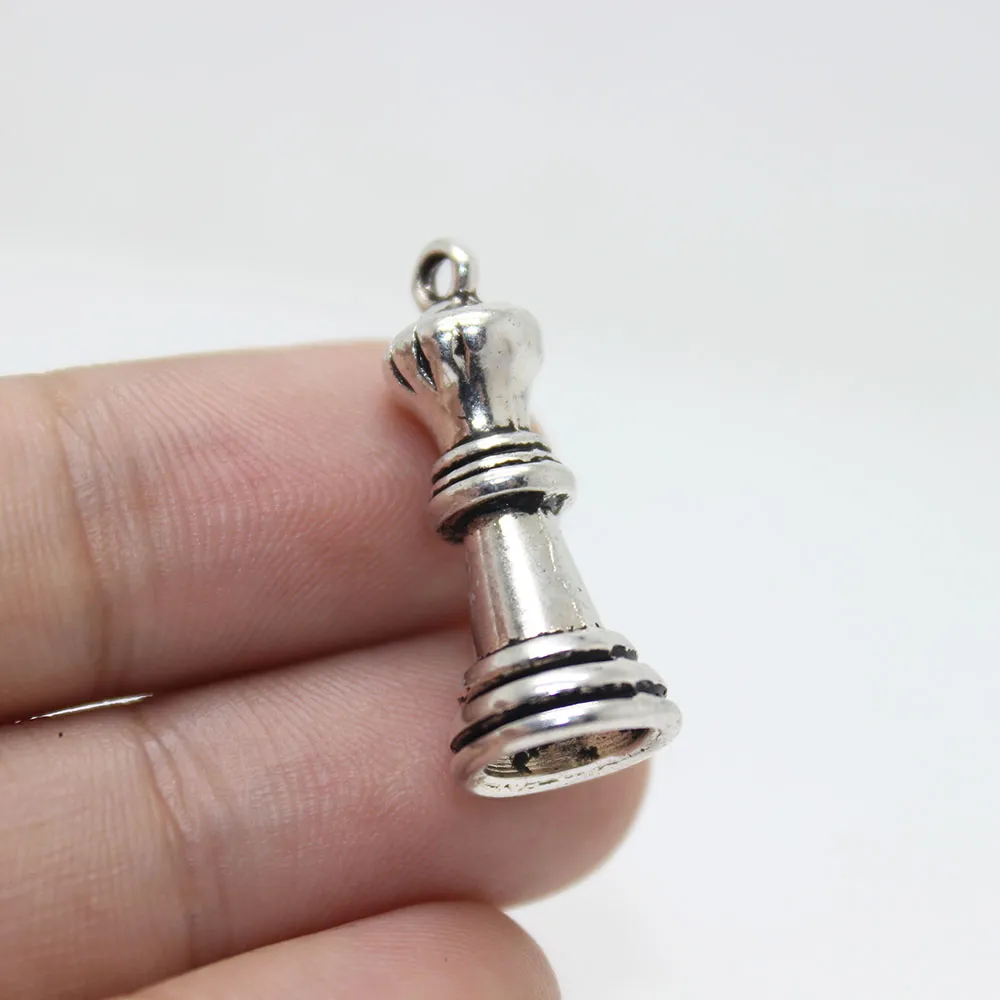 Nuovi Arrivi 20 pz 26mm x 12mm Pezzo degli Scacchi Pendenti e Ciondoli Antico Tono Argento 3D Pedone Pezzo pendente di fascino per Gioielli FAI DA TE making2988