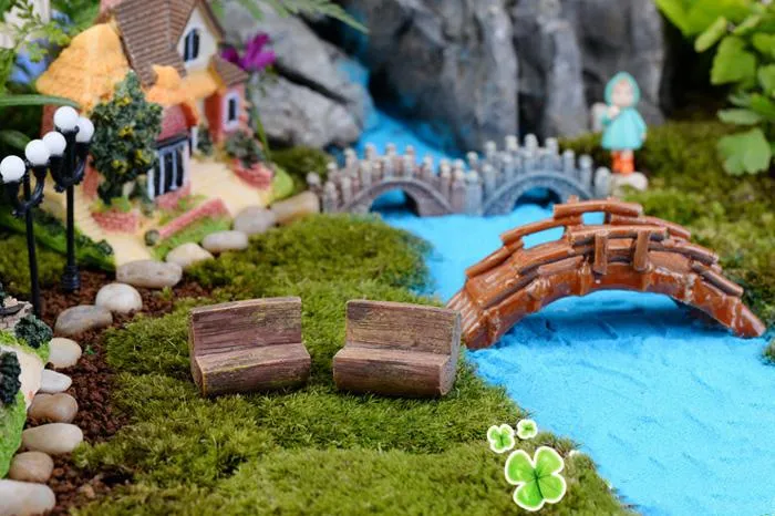 Hantverk 50st Mini Modern Park Bänkar Miniatyr Fairy Garden Miniatures Tillbehör Leksaker för docka Husgården Dekoration