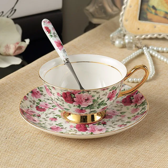 Élégant os porcelaine chine thé tasses à café et soucoupe cuillère ensemble en céramique Style britannique après-midi tasse à thé ensemble Gift302U