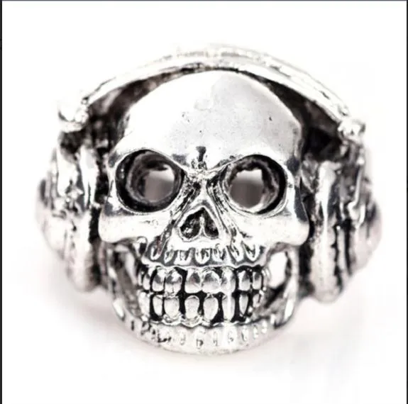 Partihandel 30st / Vintage Sports Mäns Gotiska Skull Ringar Metall Rock Smycken Blandade Styles 18-22mm Färg: Silver