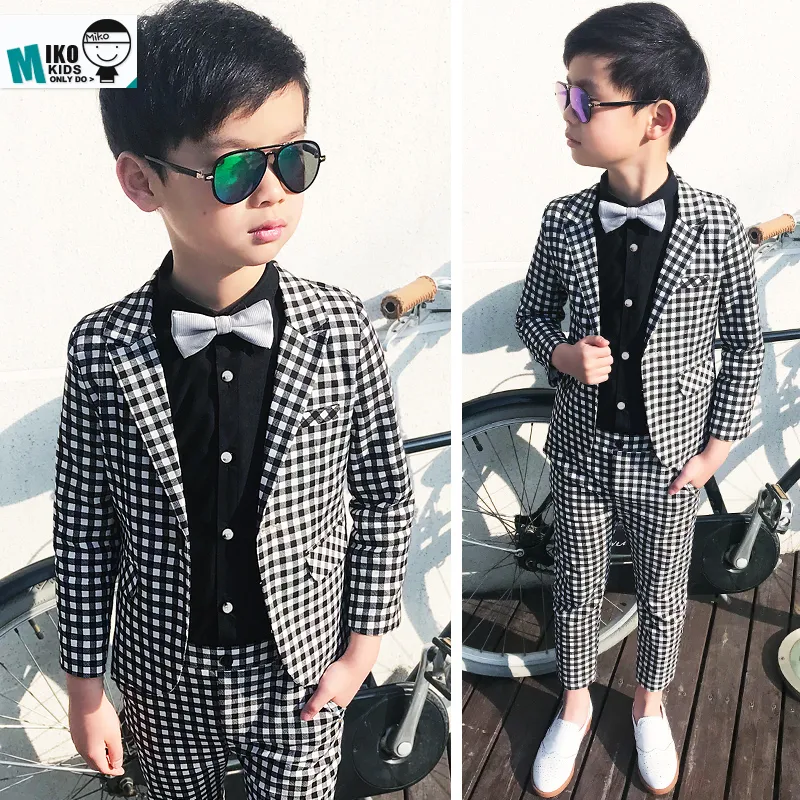 2018 kind Anzüge Britischen Stil Kinder Kleid Freizeit Für Party 2-10Years Hochzeit Blume Jungen Kleid Plaid Mode Dünne Anzüge