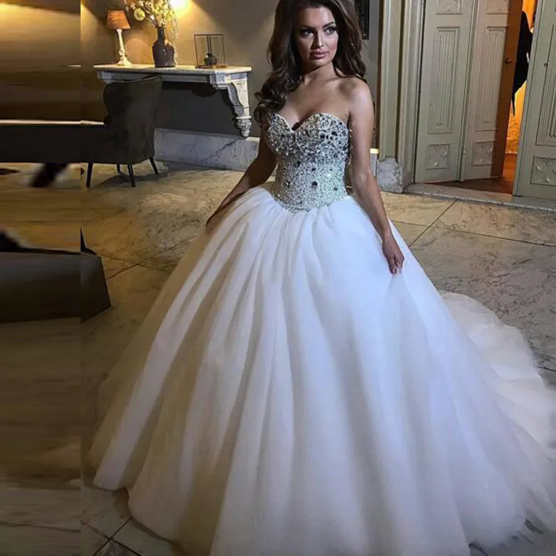 Sparkly Beaded Crystals Bodice Sweetheart Sleeveless Stunning Puffy Tulle Ball Gown Wedding Dresses Bridal Gowns with Sweep Train